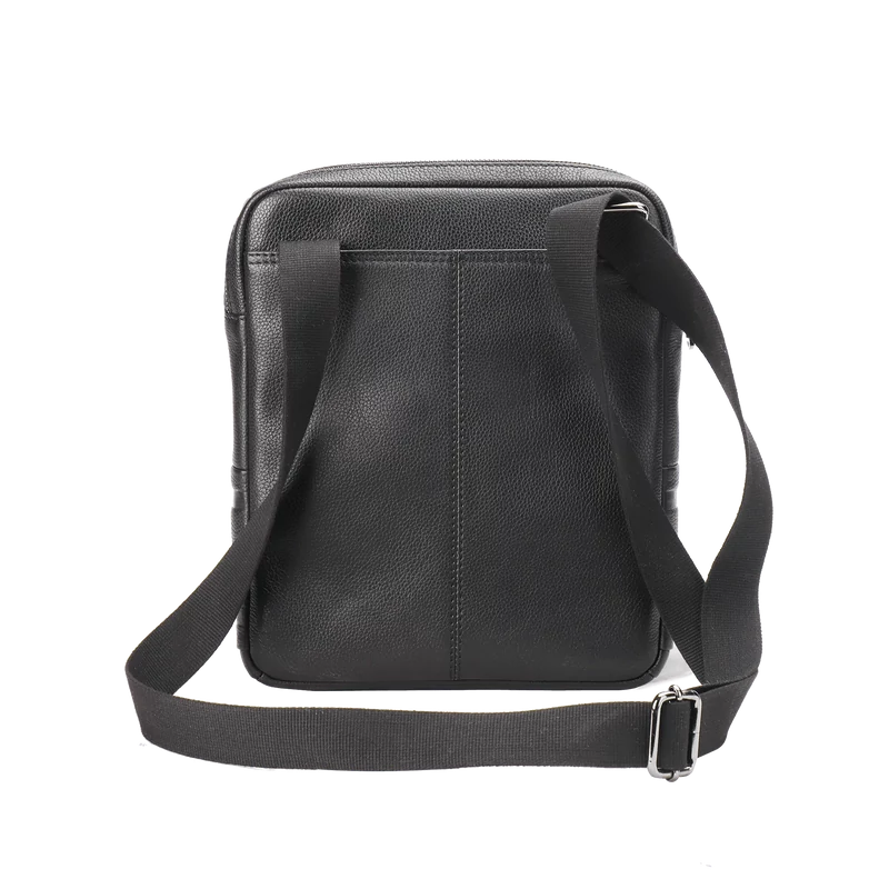 Police Roots crossbody táska hátulnézetből