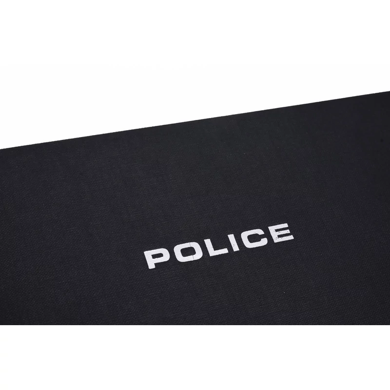 Police díszdobozban