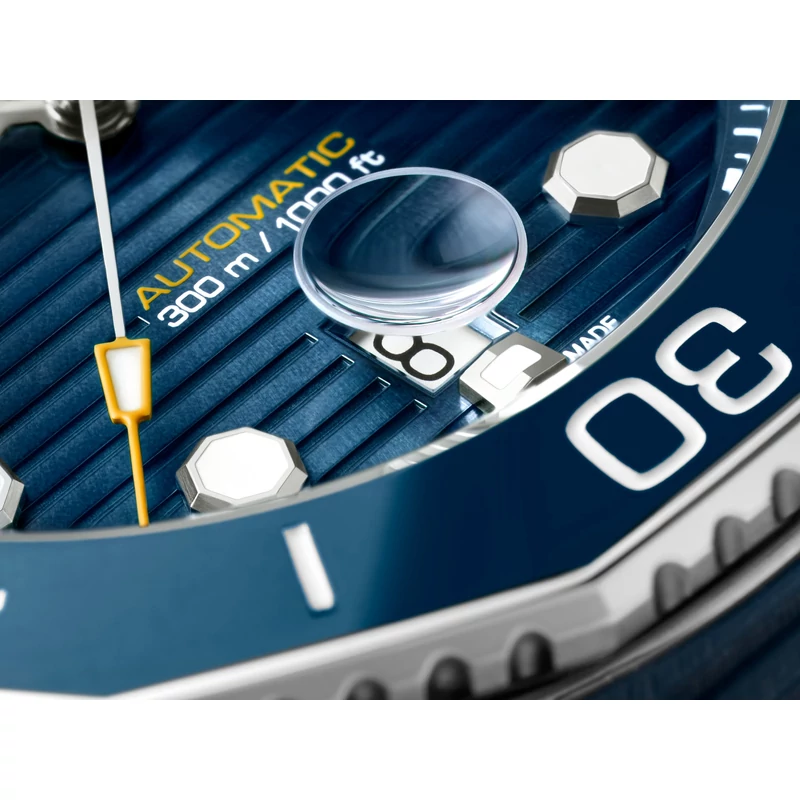 TAG HEUER Aquaracer Professional 300 karóra WBP201B.FT6198